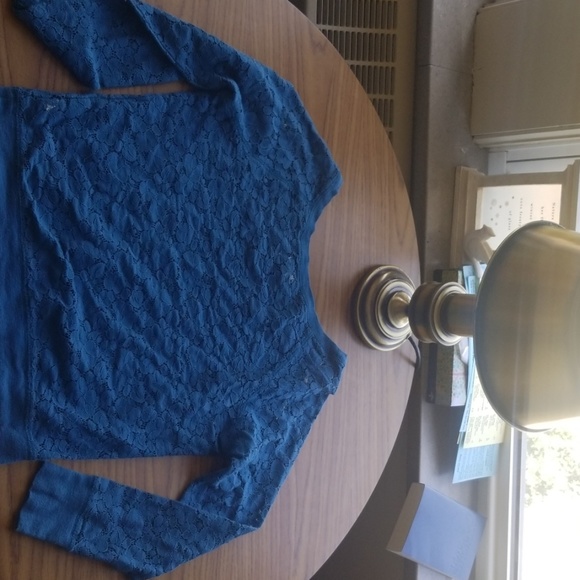 Aerie long sleeve - Picture 3 of 4